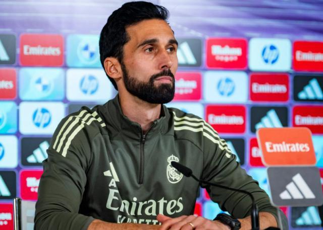 开云注册网址-阿韦洛亚亮相：和阿隆索聊过 皇马就是要不断赢球