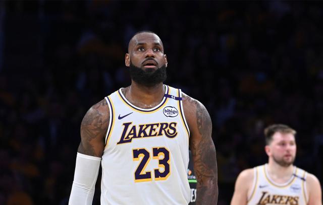 开云注册网址-湖人G1溃败谁负责？三大原因让东契奇进空砍群