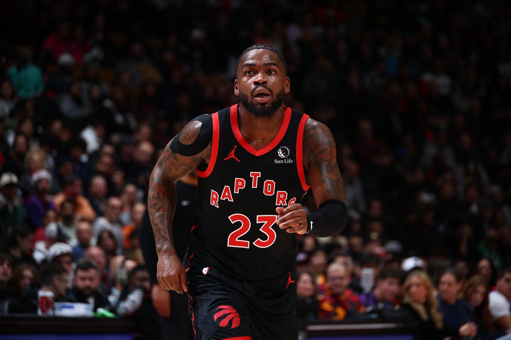 开云官网-13助攻生涯新高！谢德：英格拉姆只获得13次出手 这是我的问题