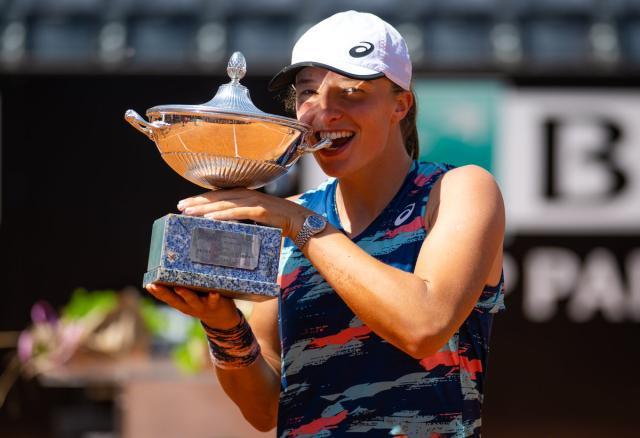 1652632655708064184.jpeg FSzgCIEWUAErQ93.jpeg